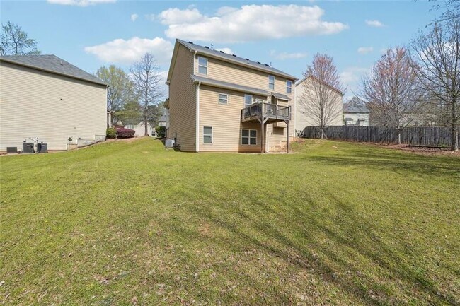 Building Photo - 6331 Salinger Ct