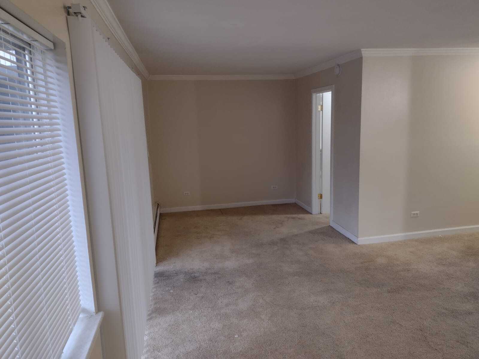 Building Photo - 1813 Hemlock Plz