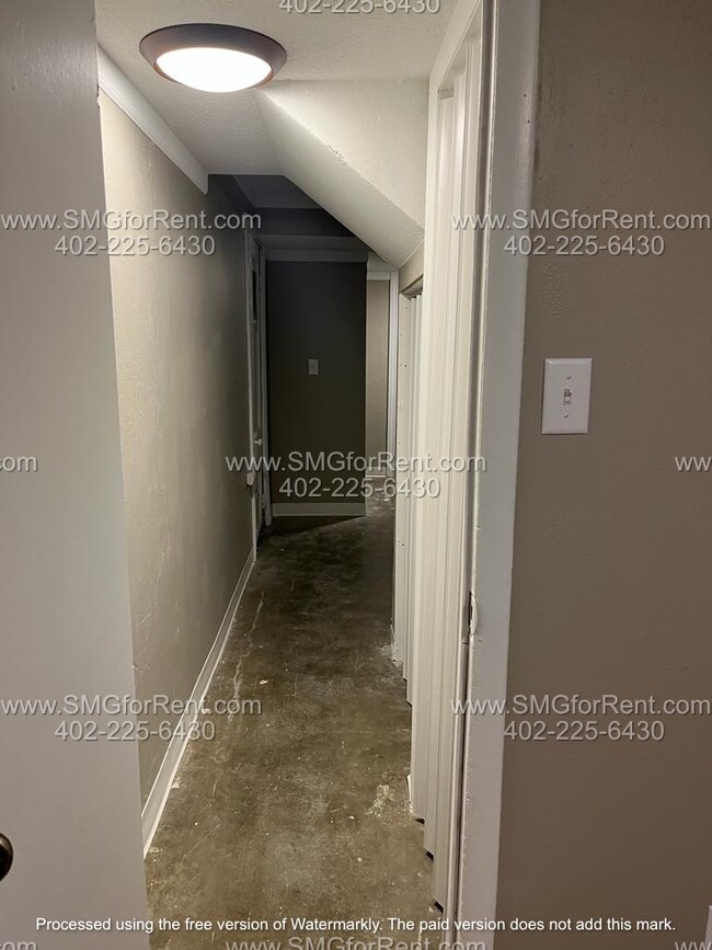 Building Photo - 7529 Richmond Dr