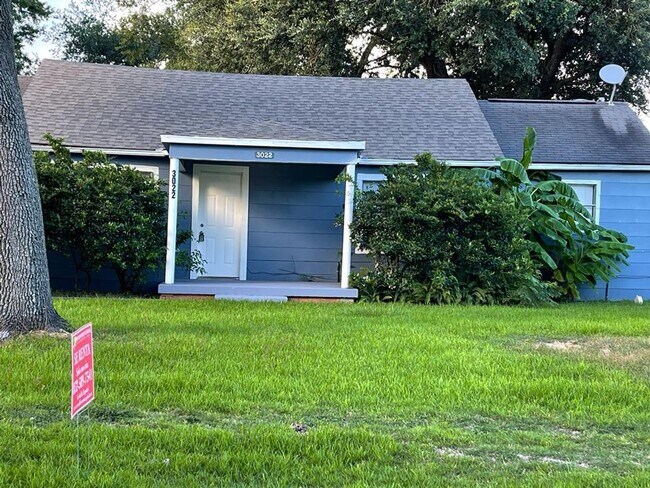 Building Photo - 3022 Berry Ave