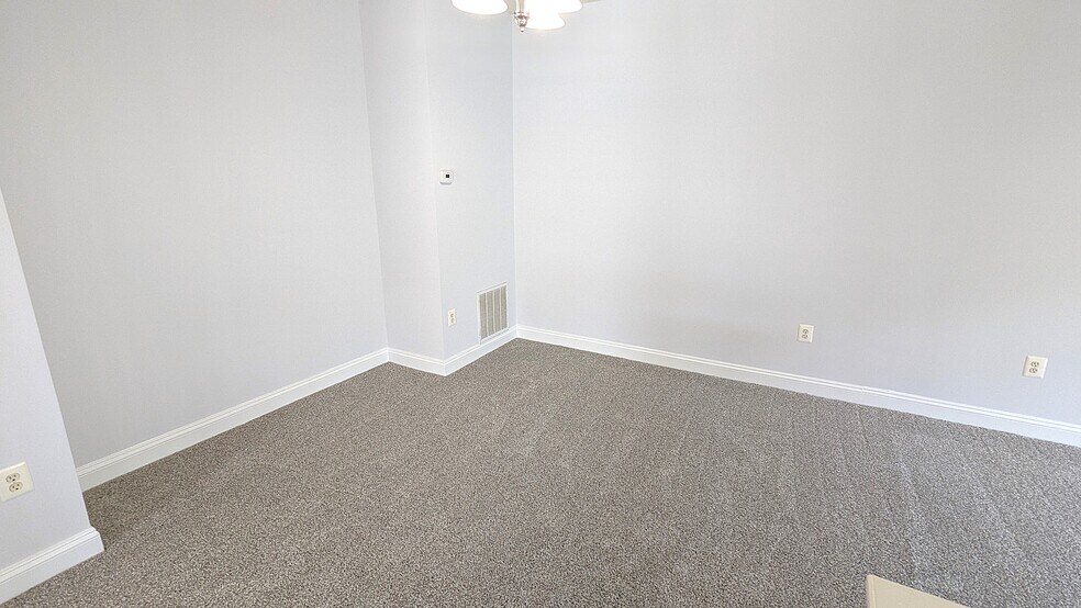 Building Photo - 46368 Hobbs Sq