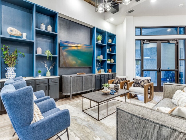 Building Photo - Palladium Park Row Katy