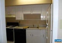 Building Photo - 2422 Barracks Pl