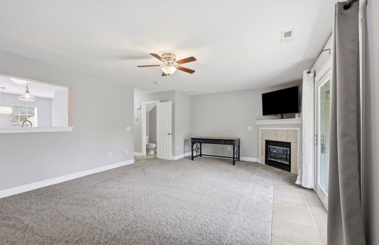 Building Photo - 1525 Pine Brook Ct