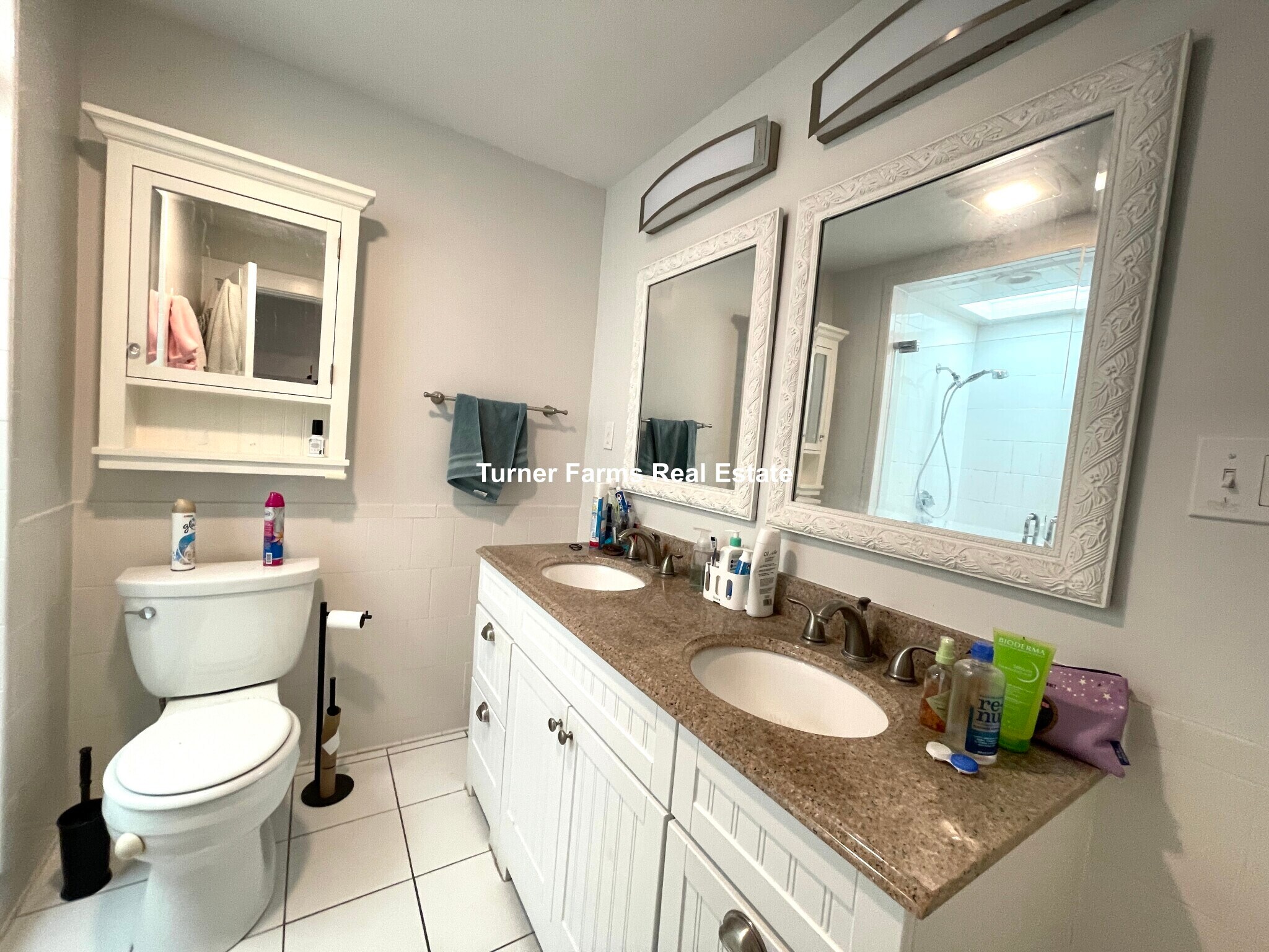 Building Photo - 27 Lambert St