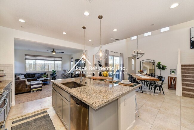 Building Photo - 4 Bedroom, 3 Bath Home in Rancho Cordova