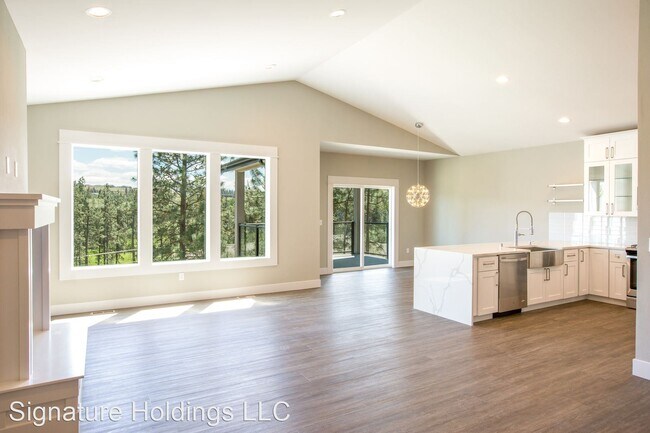 Building Photo - 4 br, 3 bath House - 314 E. Little Spokane...
