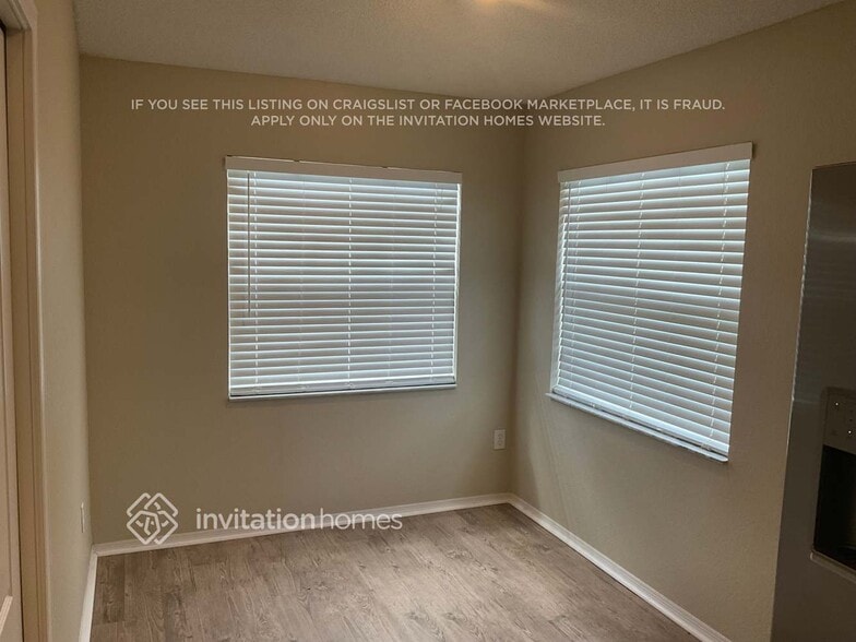 Building Photo - 749 Terranova Ln