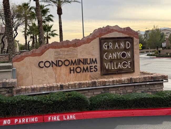 Building Photo - 8250 N Grand Canyon Dr