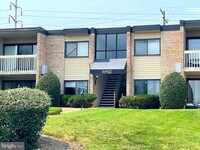 Building Photo - 6302 Hil-Mar Dr