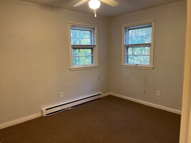 Building Photo - 56 Morton Station Rd