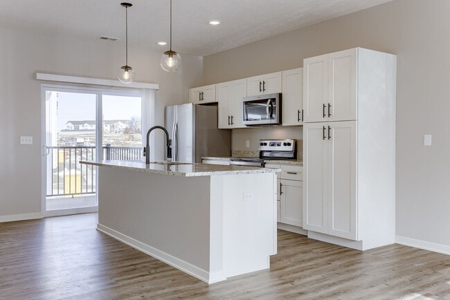 Building Photo - 20874 T Ct