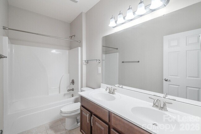 Building Photo - 3048 Arsdale Rd