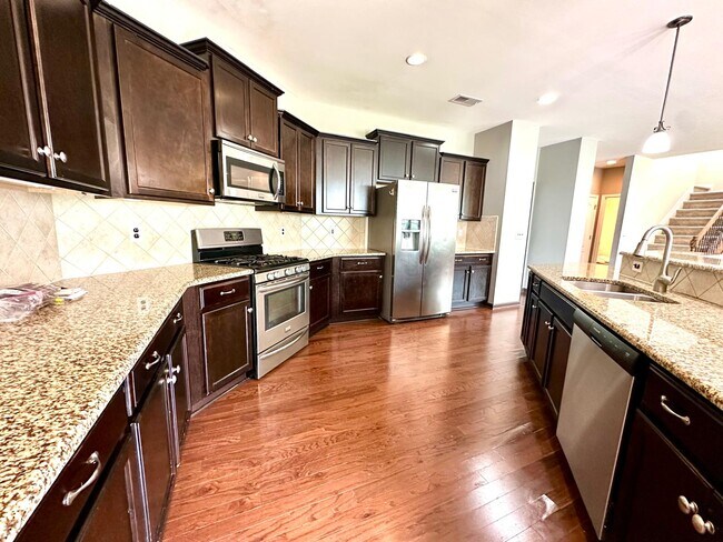 Building Photo - 8019 Kelburn Ln