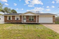 Building Photo - 702 Boca Chica Dr