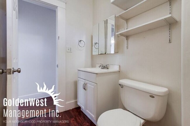 Building Photo - Charming 3Bdm 2Ba Home in the Normal Heights Community!