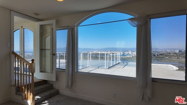 Building Photo - 8120 Billowvista Dr