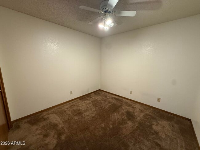 Building Photo - 1753 E Gable Ave