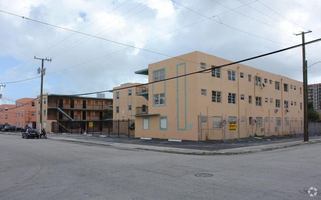 Building Photo - Manhattan II