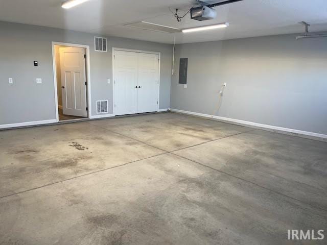 Building Photo - 735 W Hamilton Rd S