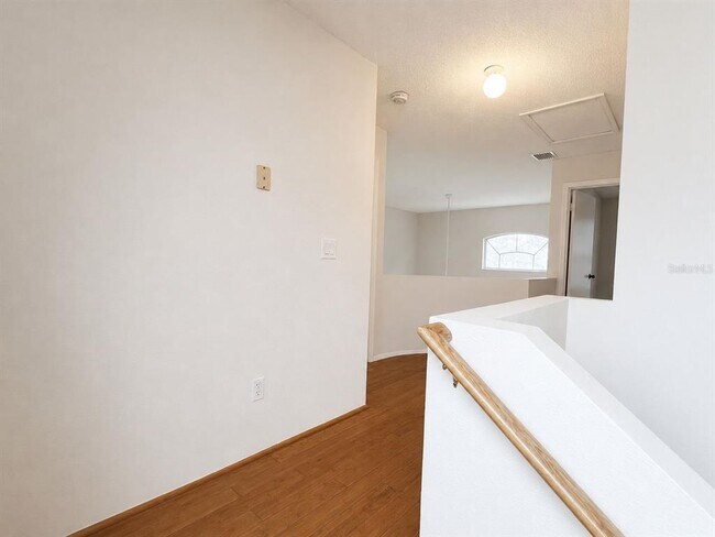 Building Photo - 14426 Island Cove Dr
