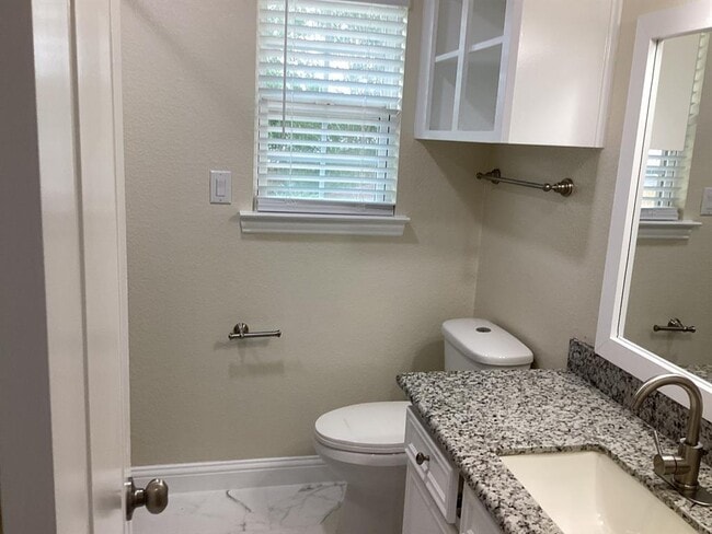Building Photo - 15311 Empanada Dr