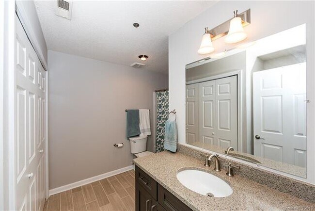 Building Photo - 525 Olmsted Park Plz