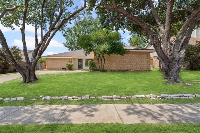 Primary Photo - 2415 Amber Hill Ln