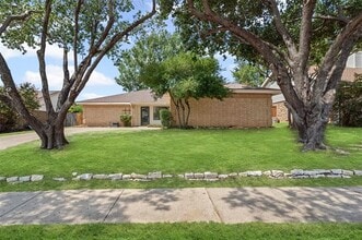 Building Photo - 2415 Amber Hill Ln