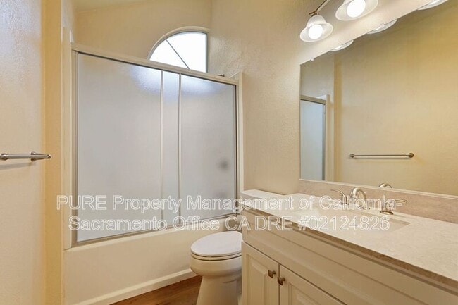 Building Photo - 9200 Madison Green Ln