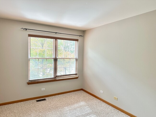 Building Photo - 2955 Belle Ln