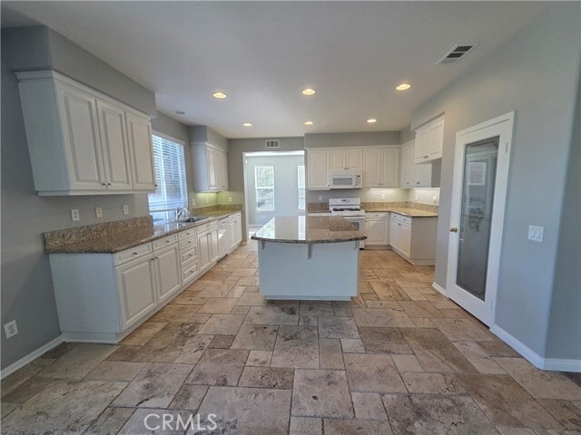 Building Photo - 39898 Worthington Pl