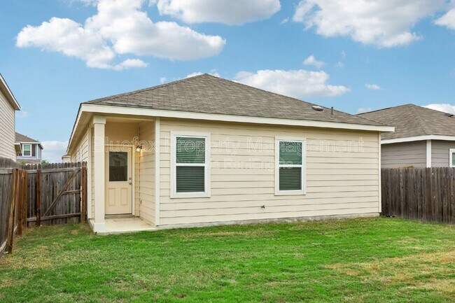 Building Photo - 14374 Palm Ridge