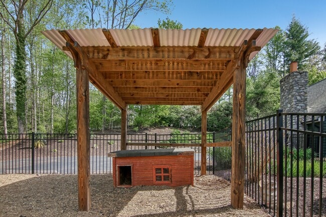 Building Photo - 11 Timothy Ln