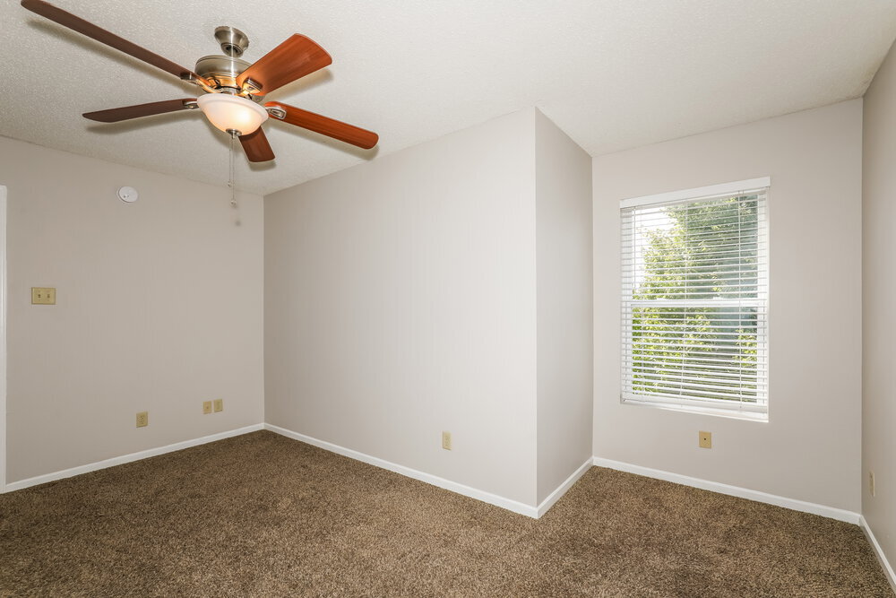 Building Photo - 911 Bentgrass Dr