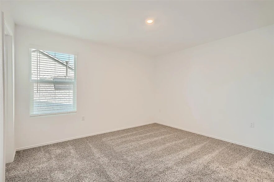 Building Photo - 14205 Lyndora Ln