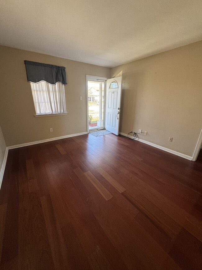 Building Photo - 1801 Carnation Ave