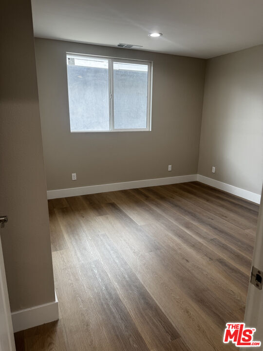 Building Photo - 731 E 33rd St