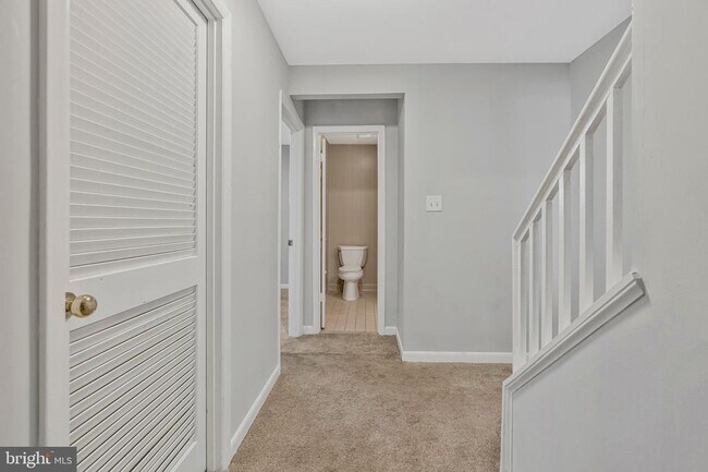 Building Photo - 8505 Jeffersonian Ct