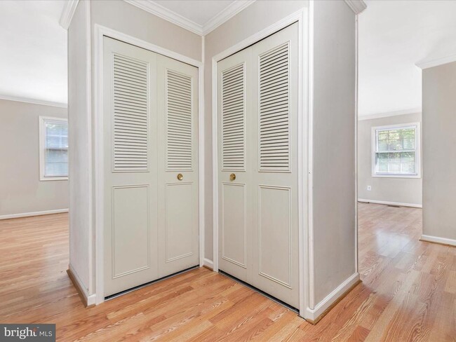 Primary Photo - 4405 Manor Hall Ln