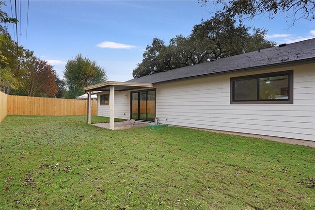 Building Photo - 7403 West Gate Blvd