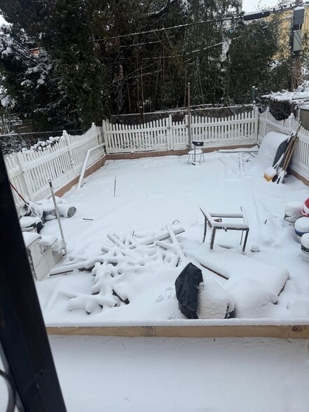 Building Photo - 189 Sheridan Ave