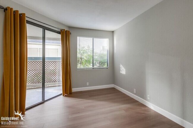 Building Photo - Updated 2Bdm 2Ba Condo in the Creekwood at River Run Community