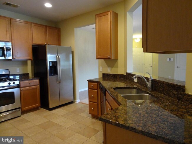 Building Photo - 7557 Stoney Run Dr