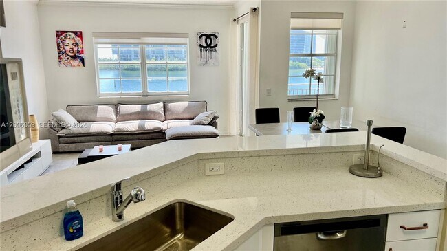 Building Photo - 3255 NE 184th St