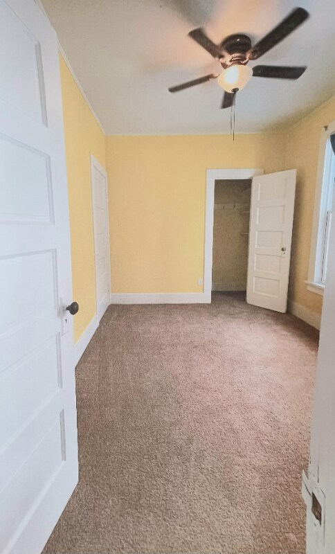 Building Photo - 609 Rumely St