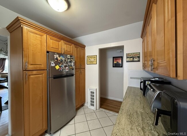 Building Photo - 525 E Olive St