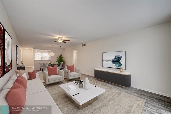 Building Photo - 4401 Martinique Ct