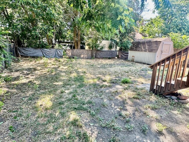Building Photo - New on the Market!