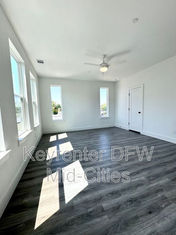 Building Photo - 7302 Uloho Wy